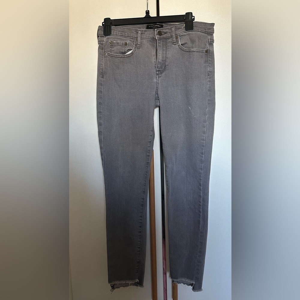 BANANA REPUBLIC Women’s Skinny Fit Mid Rise Gray Denim Size 28 (US 6)